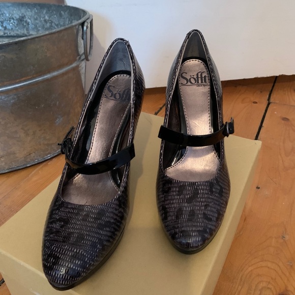 Soffe Shoes - Picture 2 of 4